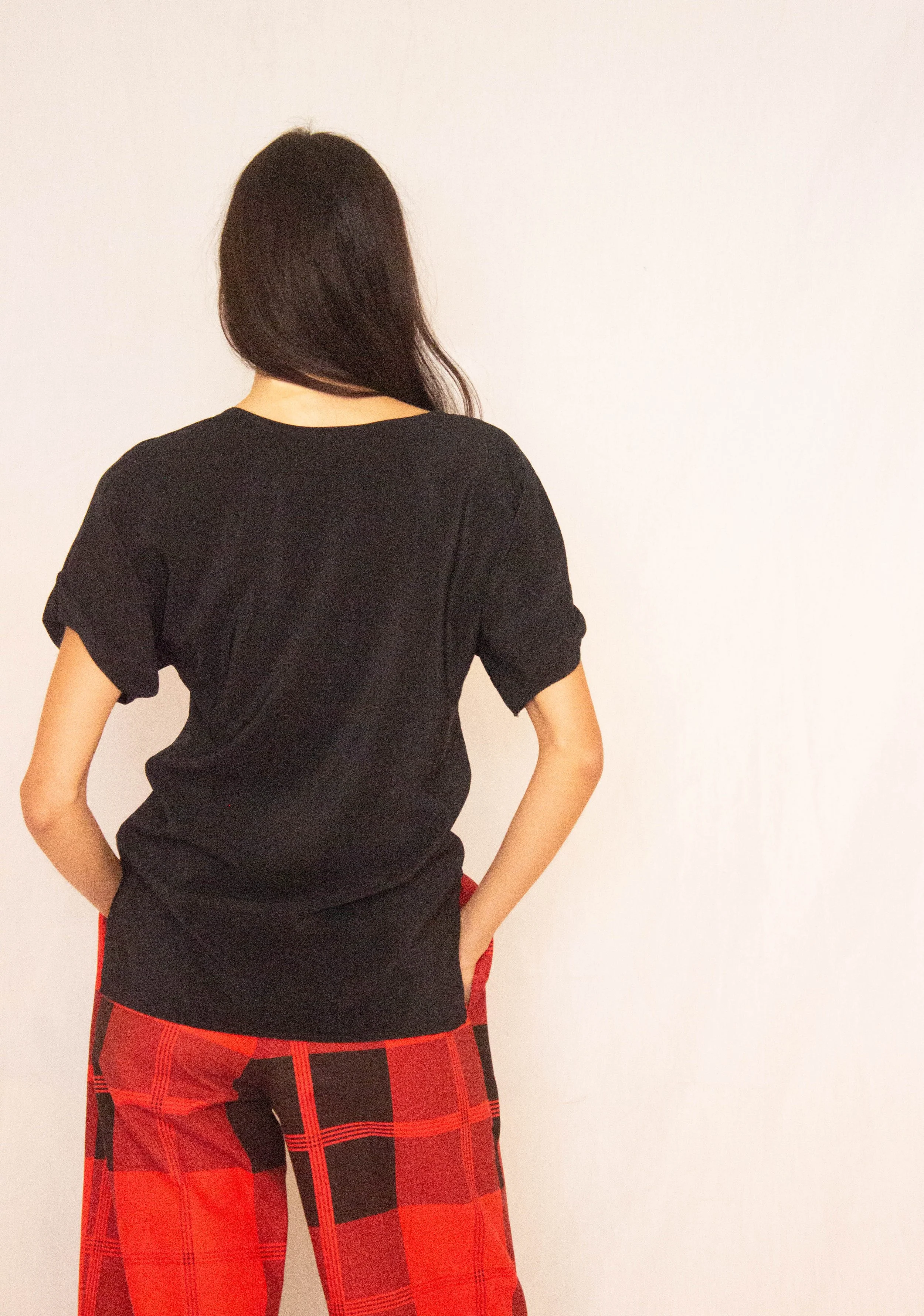 red plaid pants (3 of 4).jpg