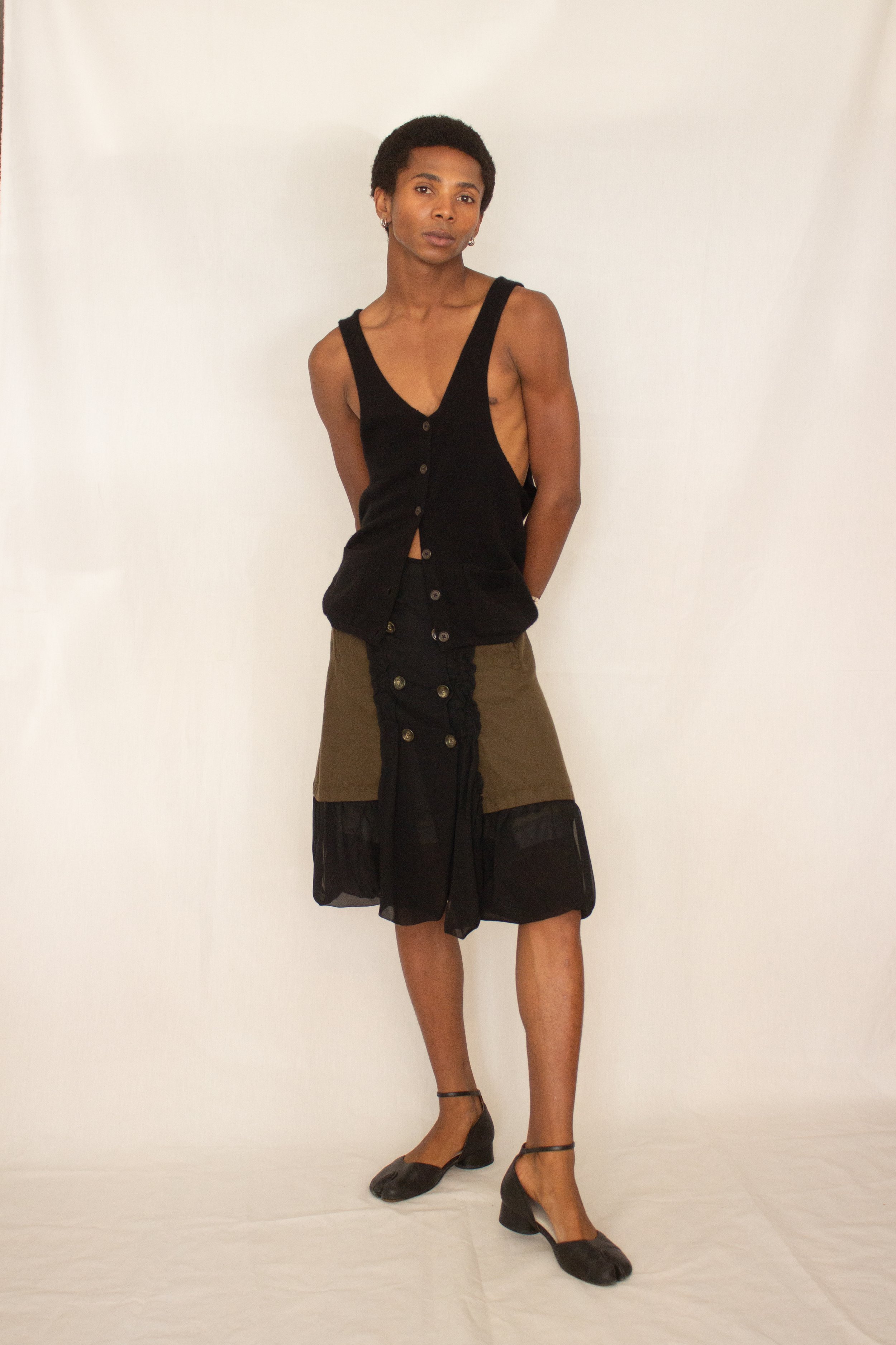 raquel allegra and comme skirt (3 of 6).jpg