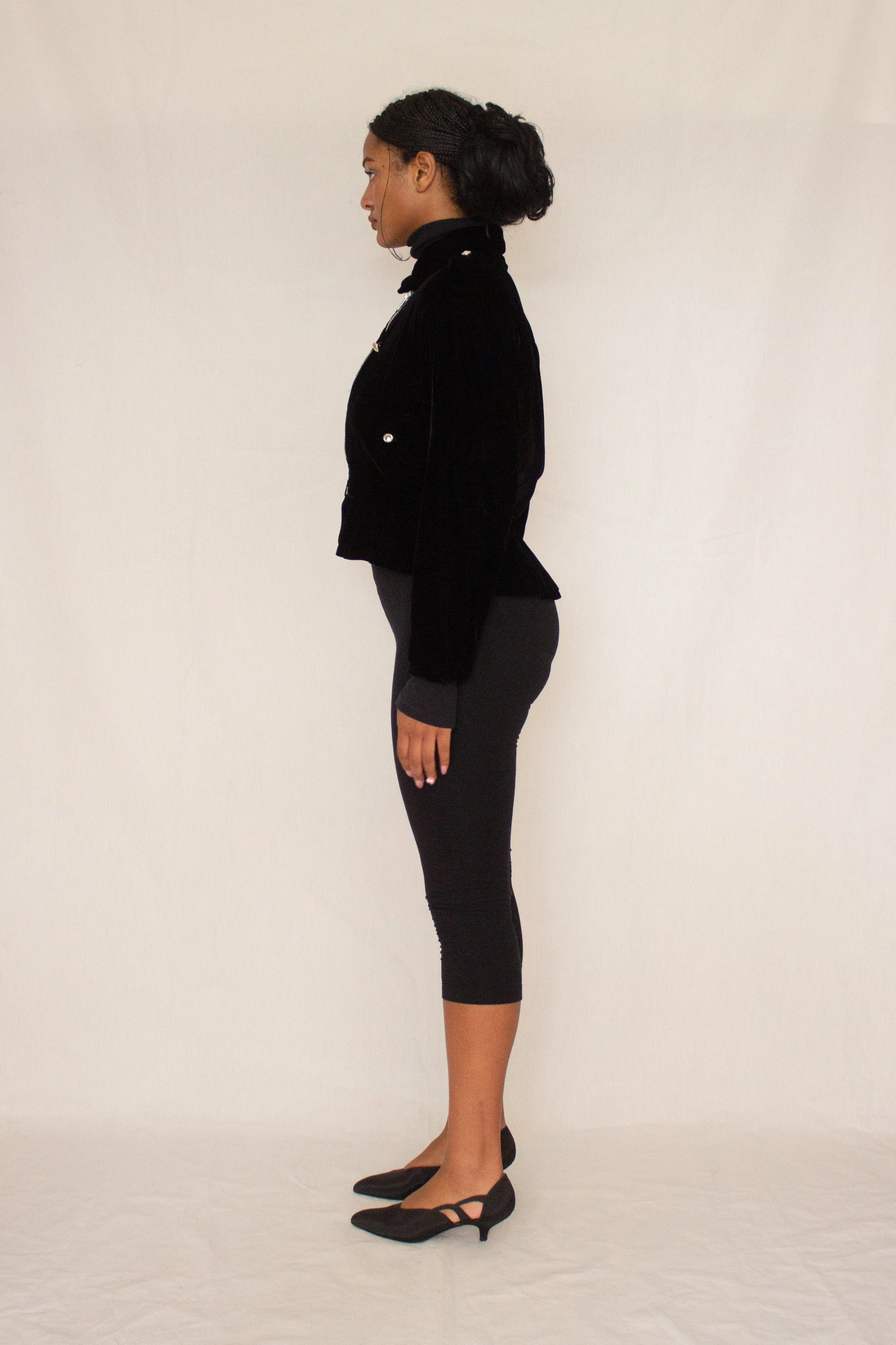 velvet jacket (4 of 5).jpg
