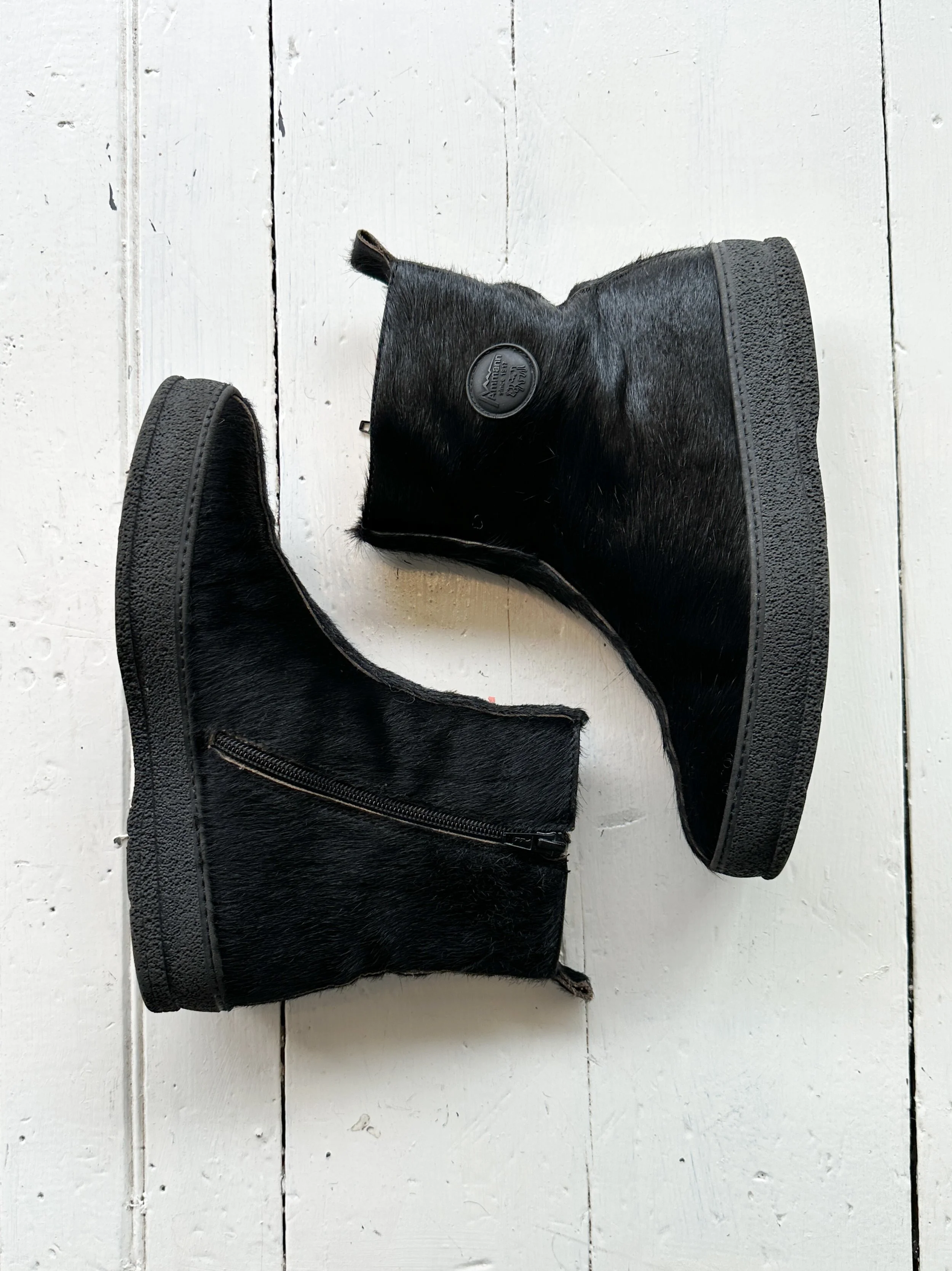ponyhair boots (4 of 5).jpg