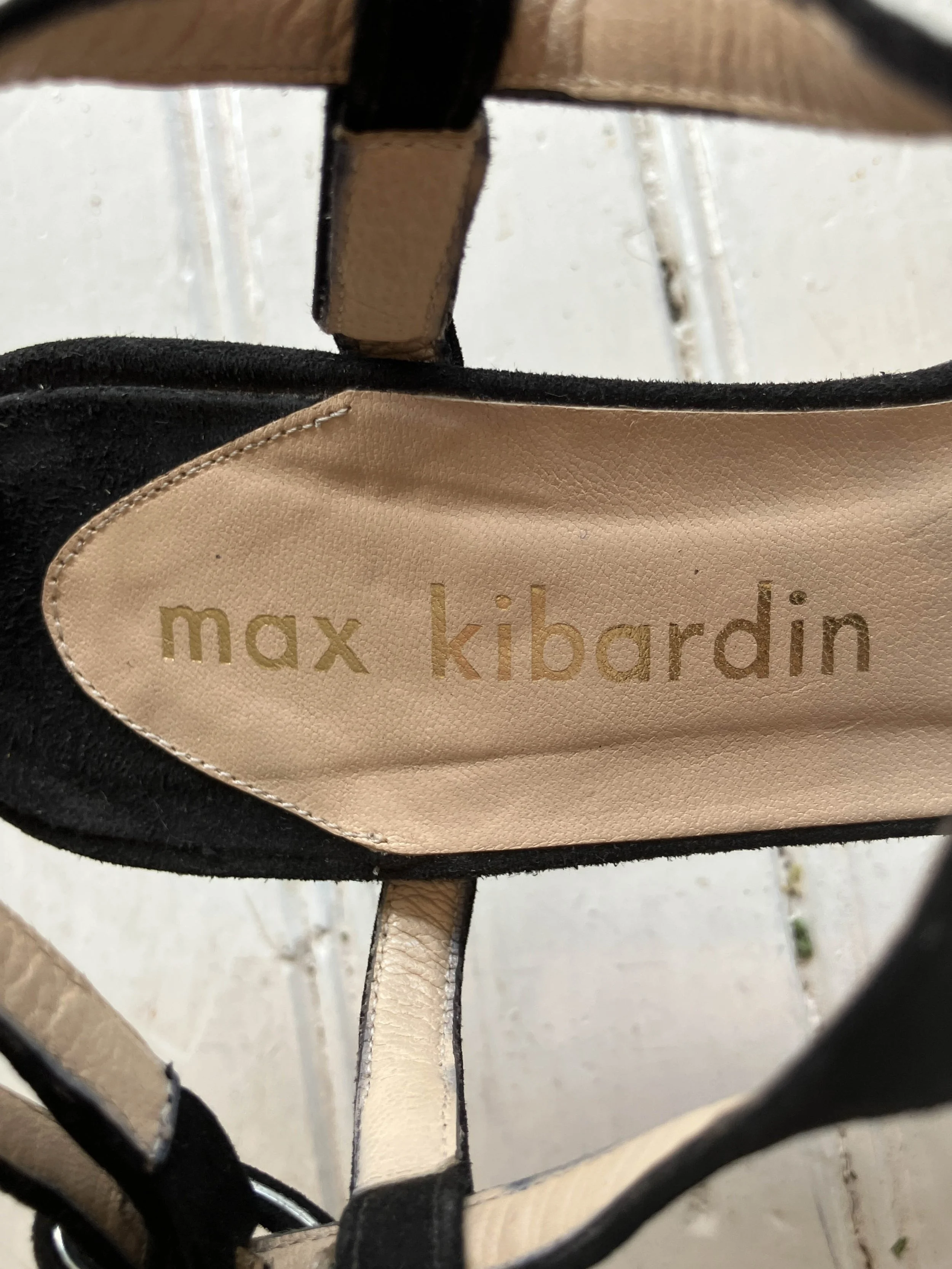 max shoes (5 of 6).jpg