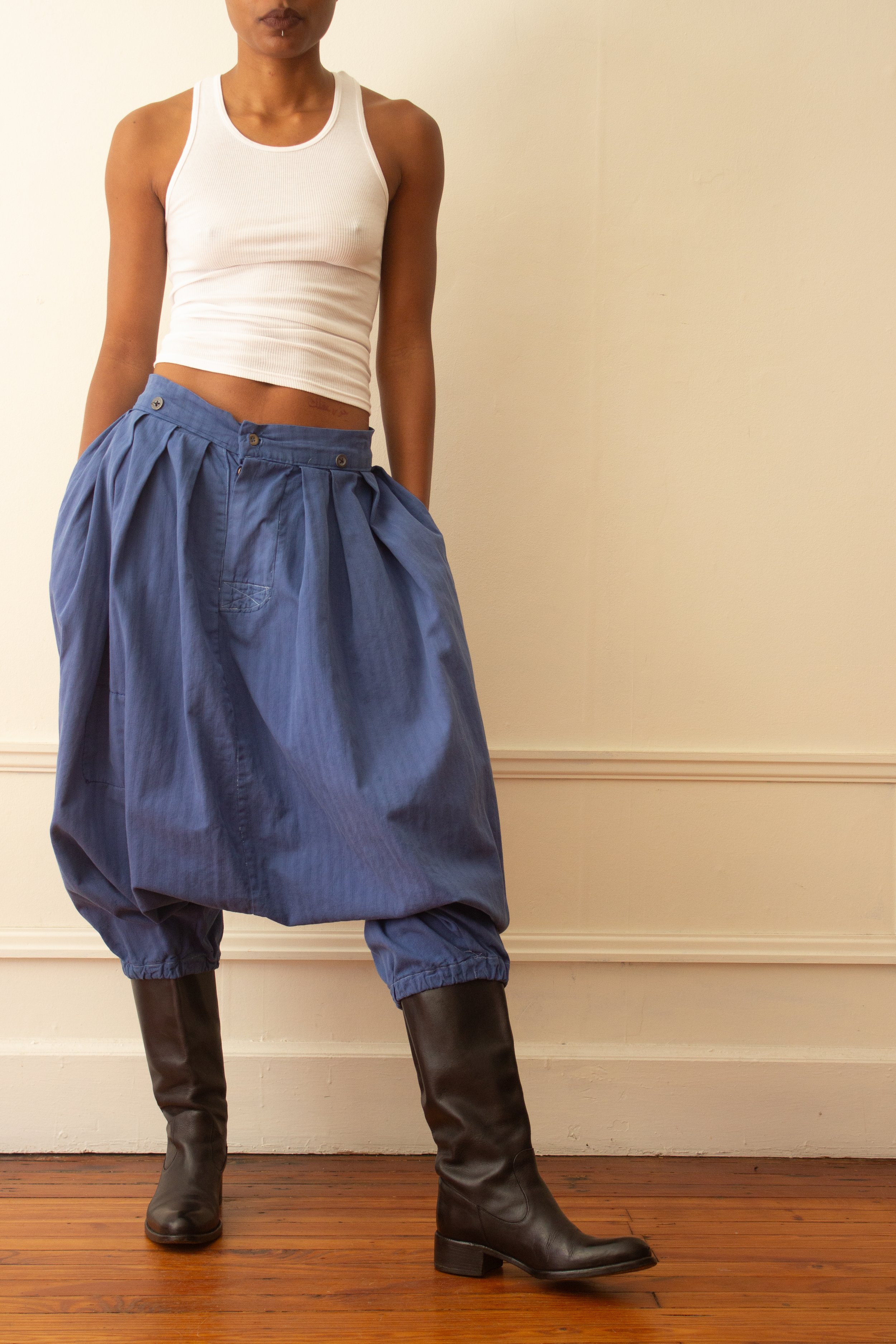 drop crotch pants (4 of 4).jpg