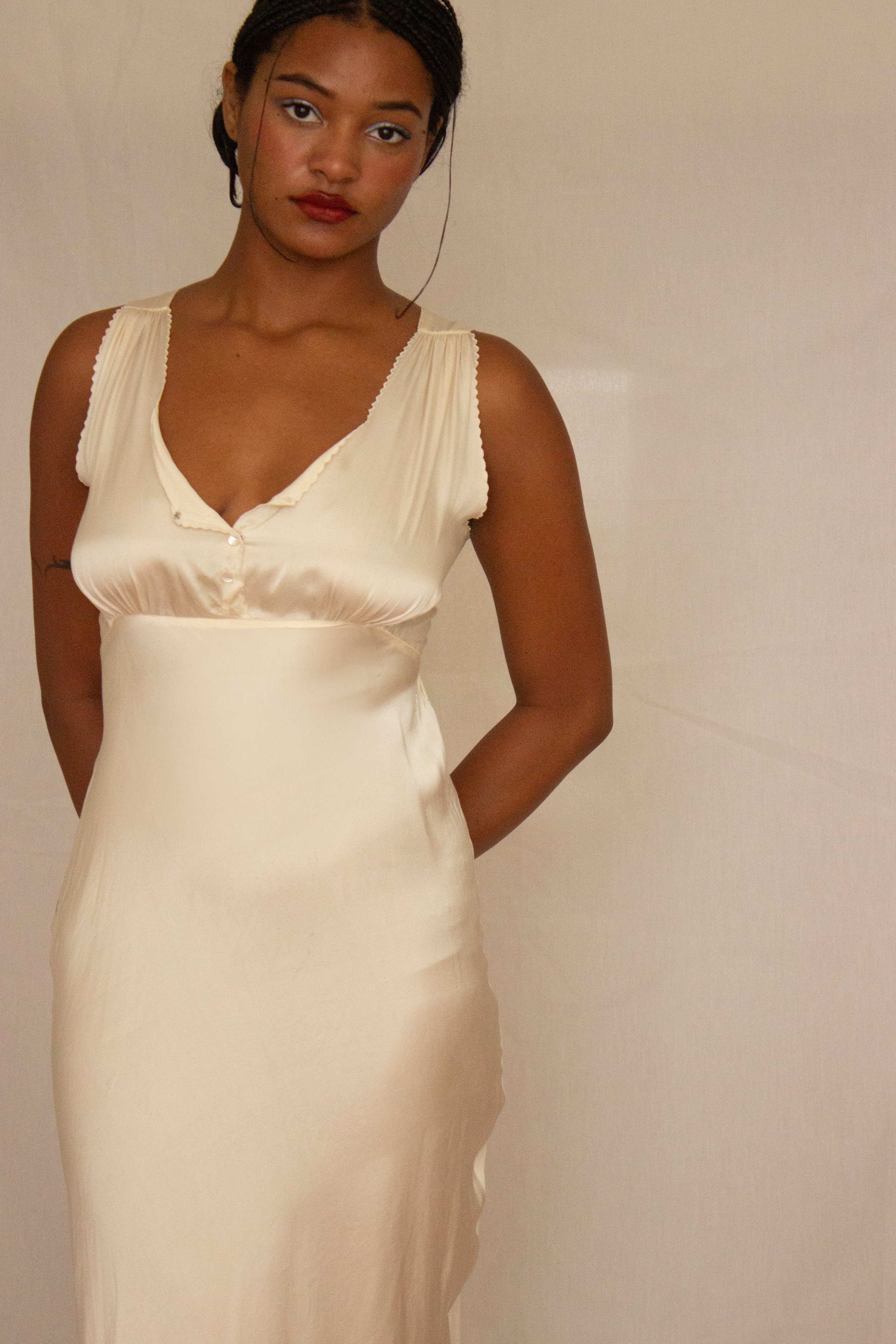 creme silk slip dress (4 of 5).jpg