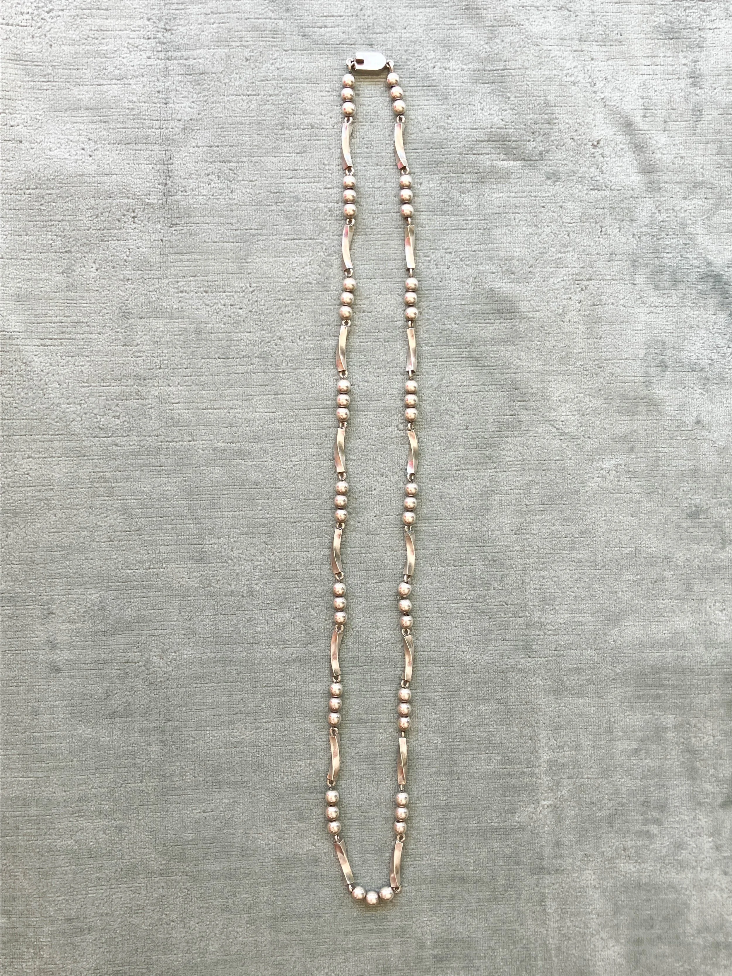 mexican strand necklace (1 of 5).jpg