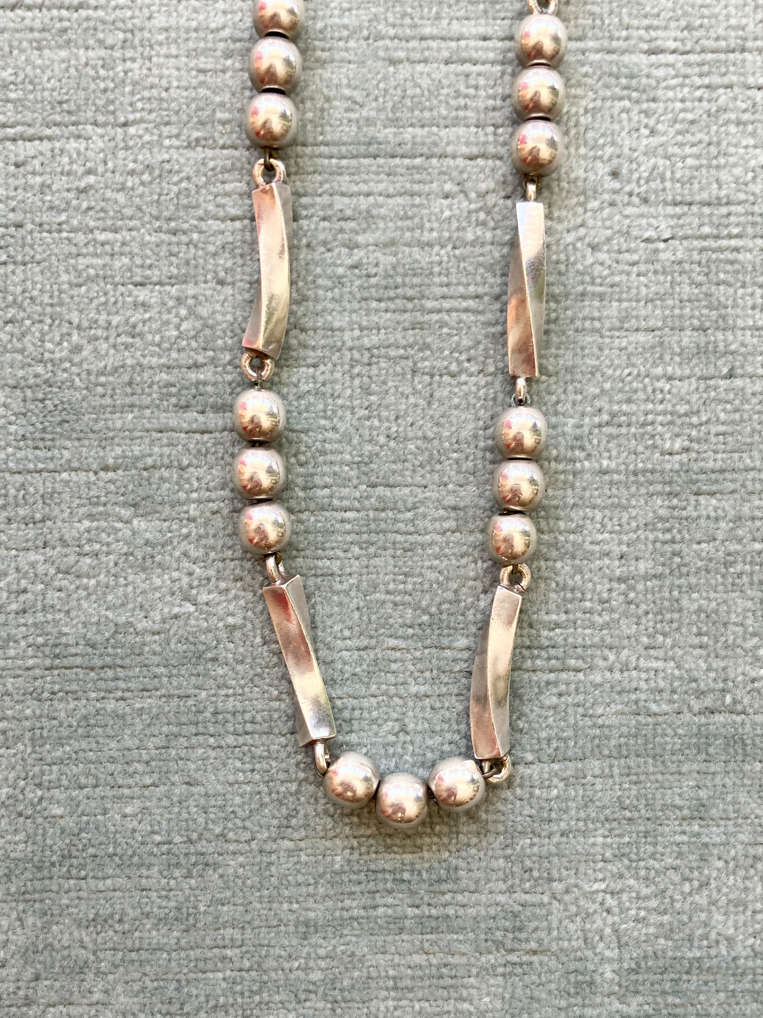mexican strand necklace (2 of 5).jpg