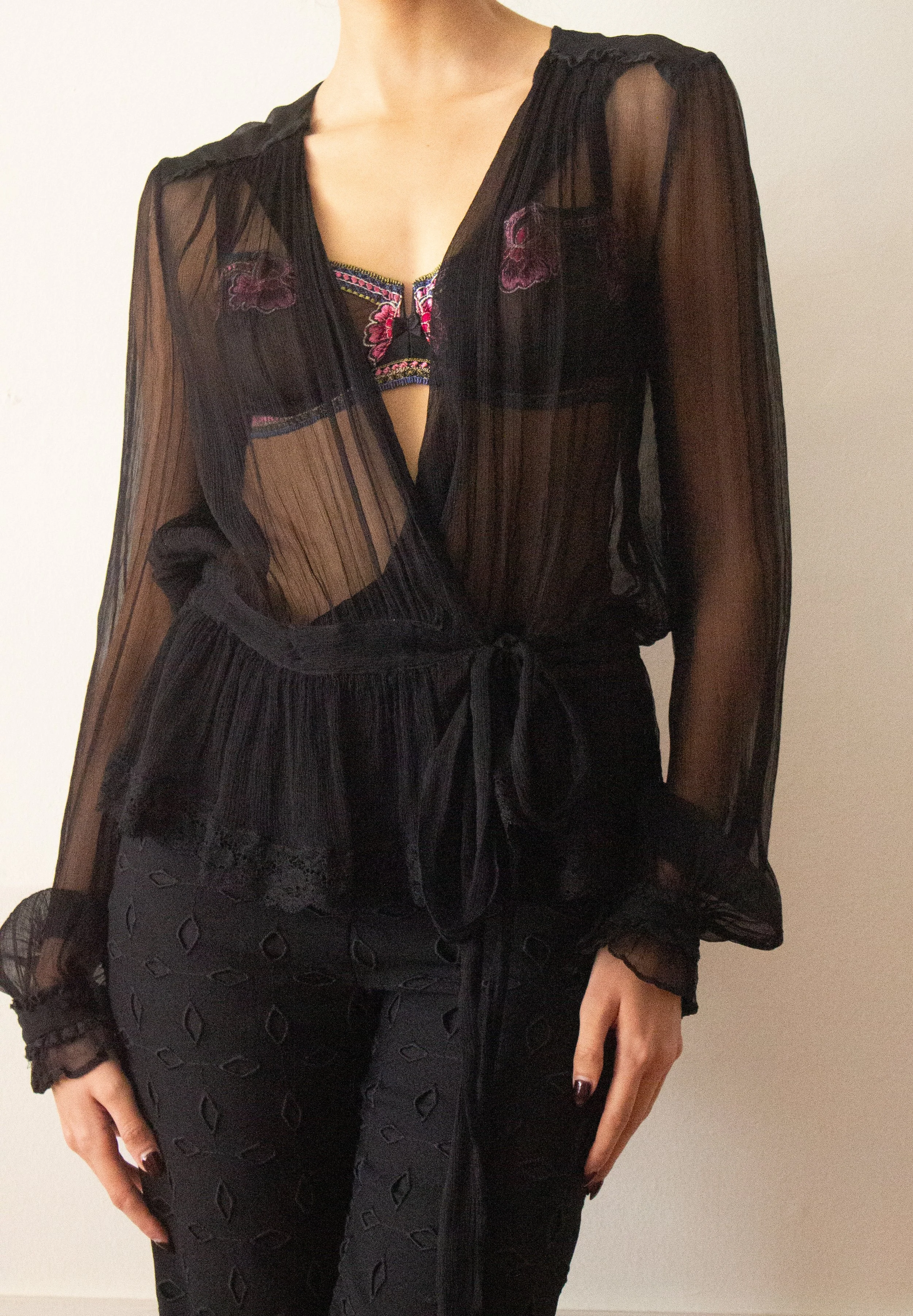 d&g silk chiffon top (4 of 6).jpg