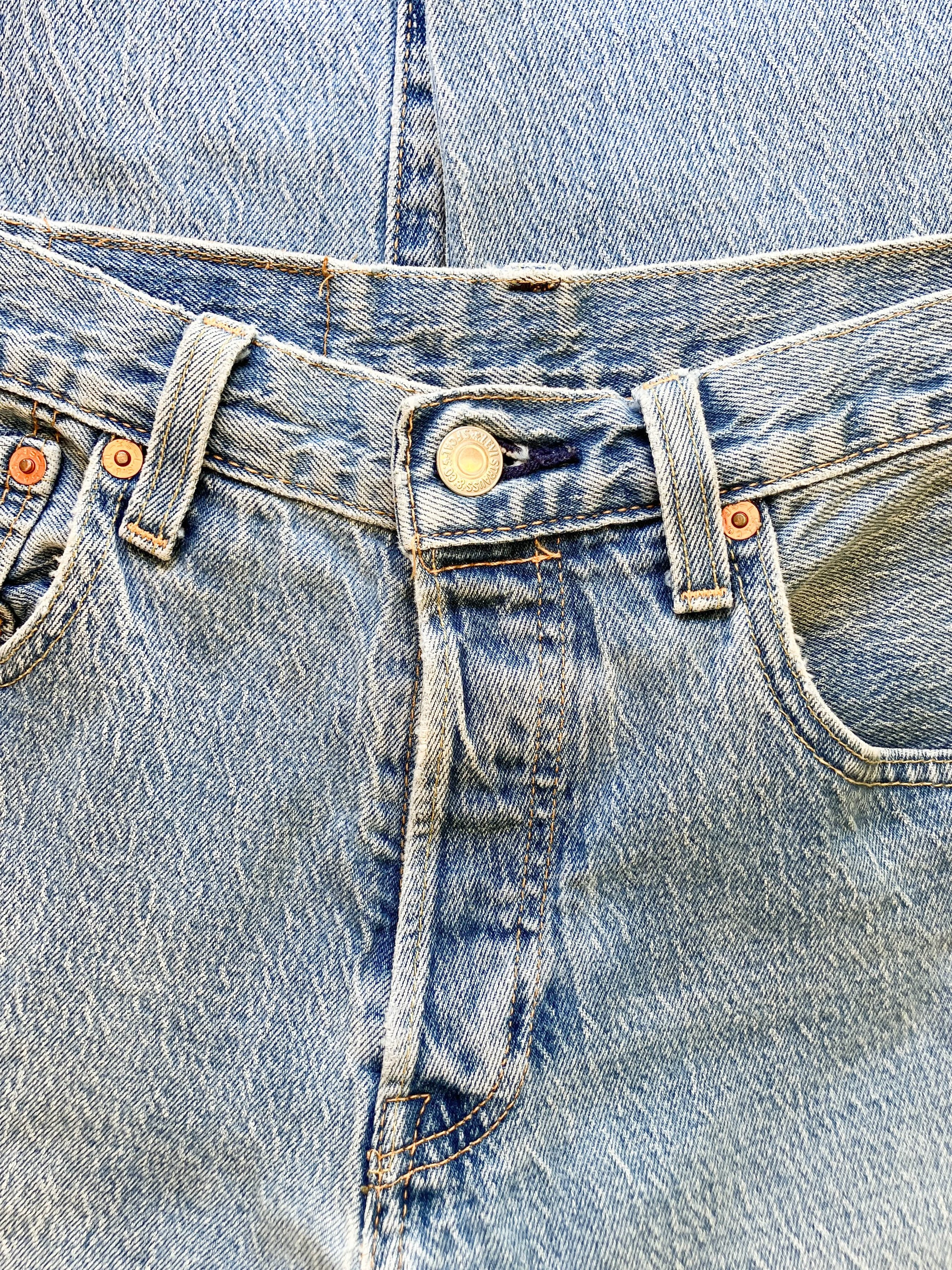 perfect levis (6 of 7).jpg