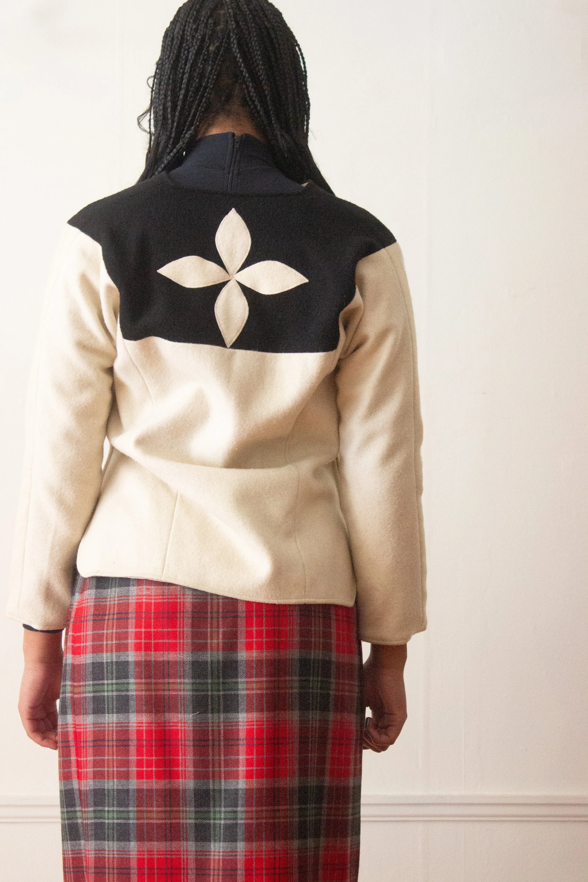 pullover (3 of 4).jpg