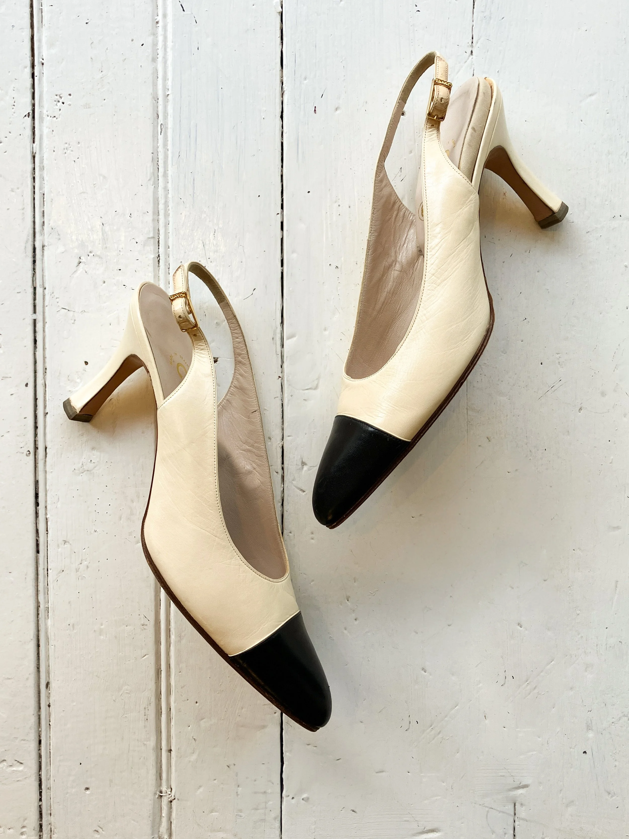 chanel pumps (3 of 3).jpg