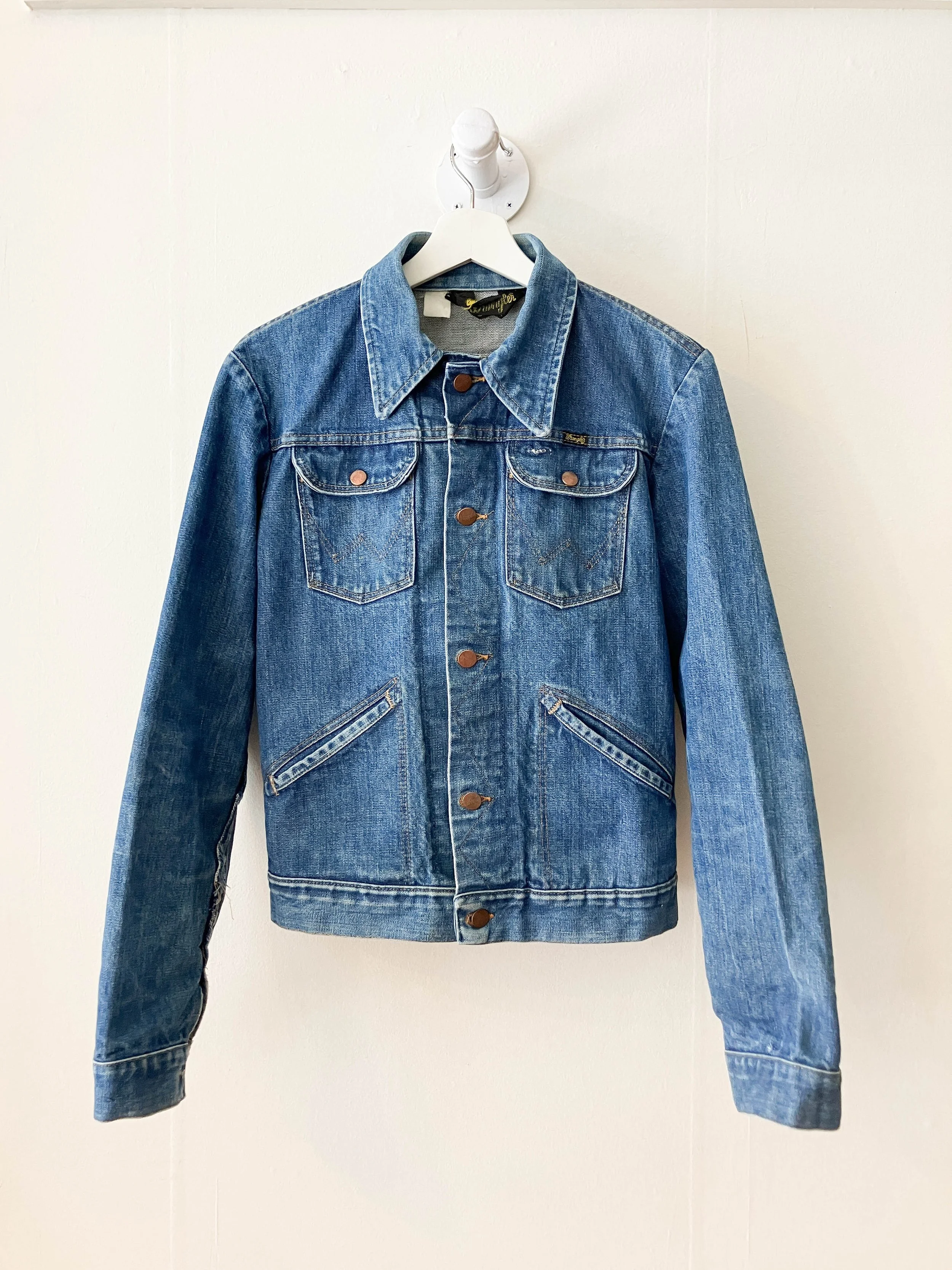 wrangler jacket (2 of 6).jpg