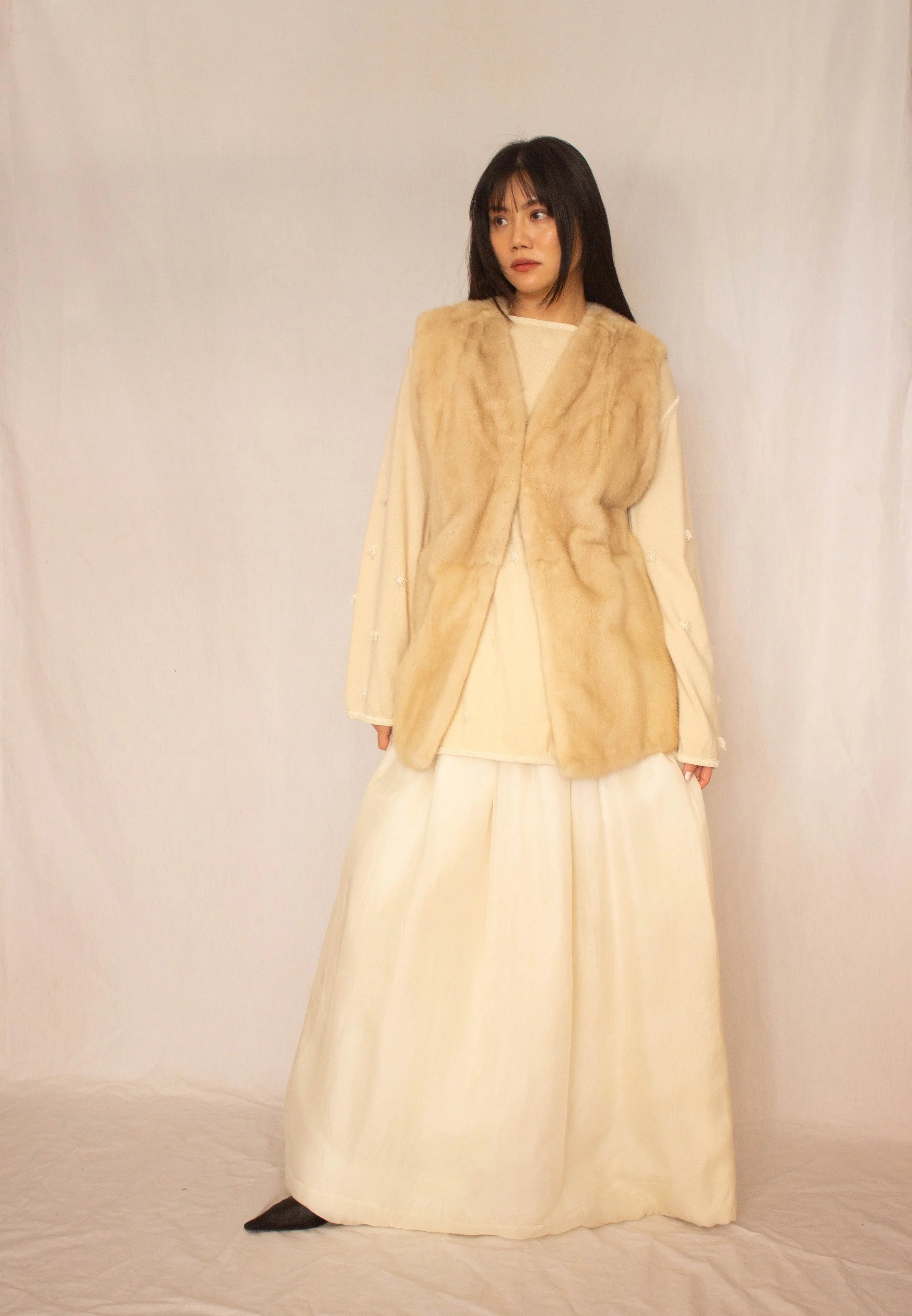 fur vest (3 of 5).jpg