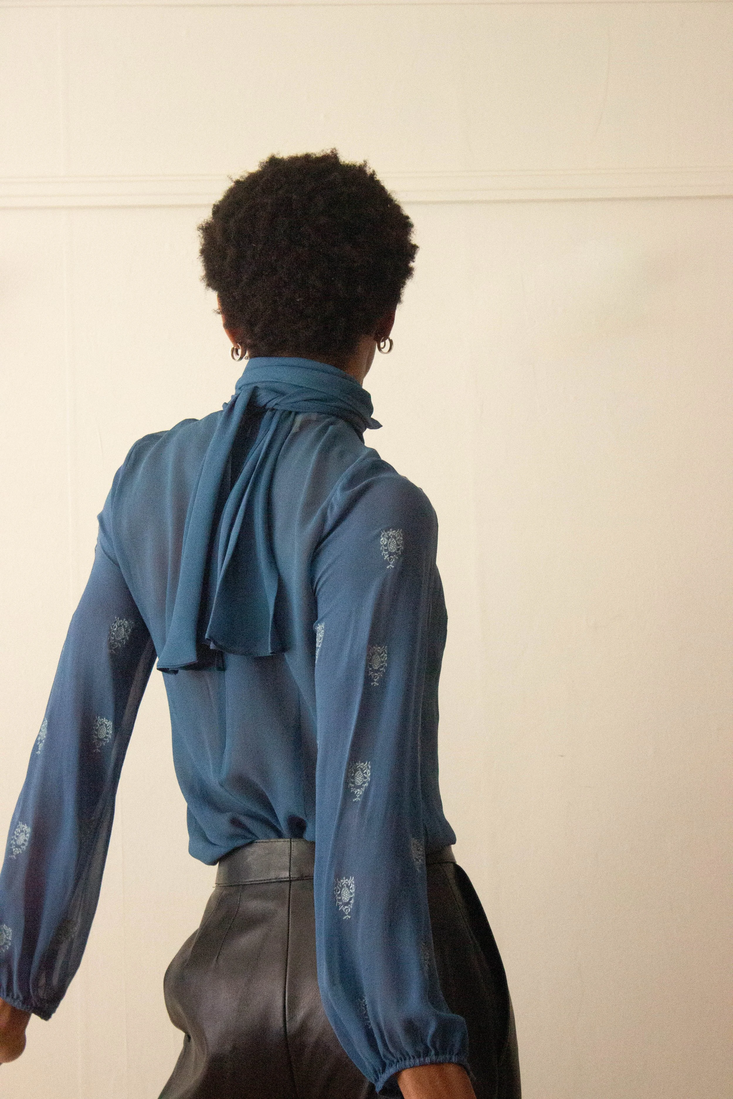 turquoise silk (4 of 6).jpg