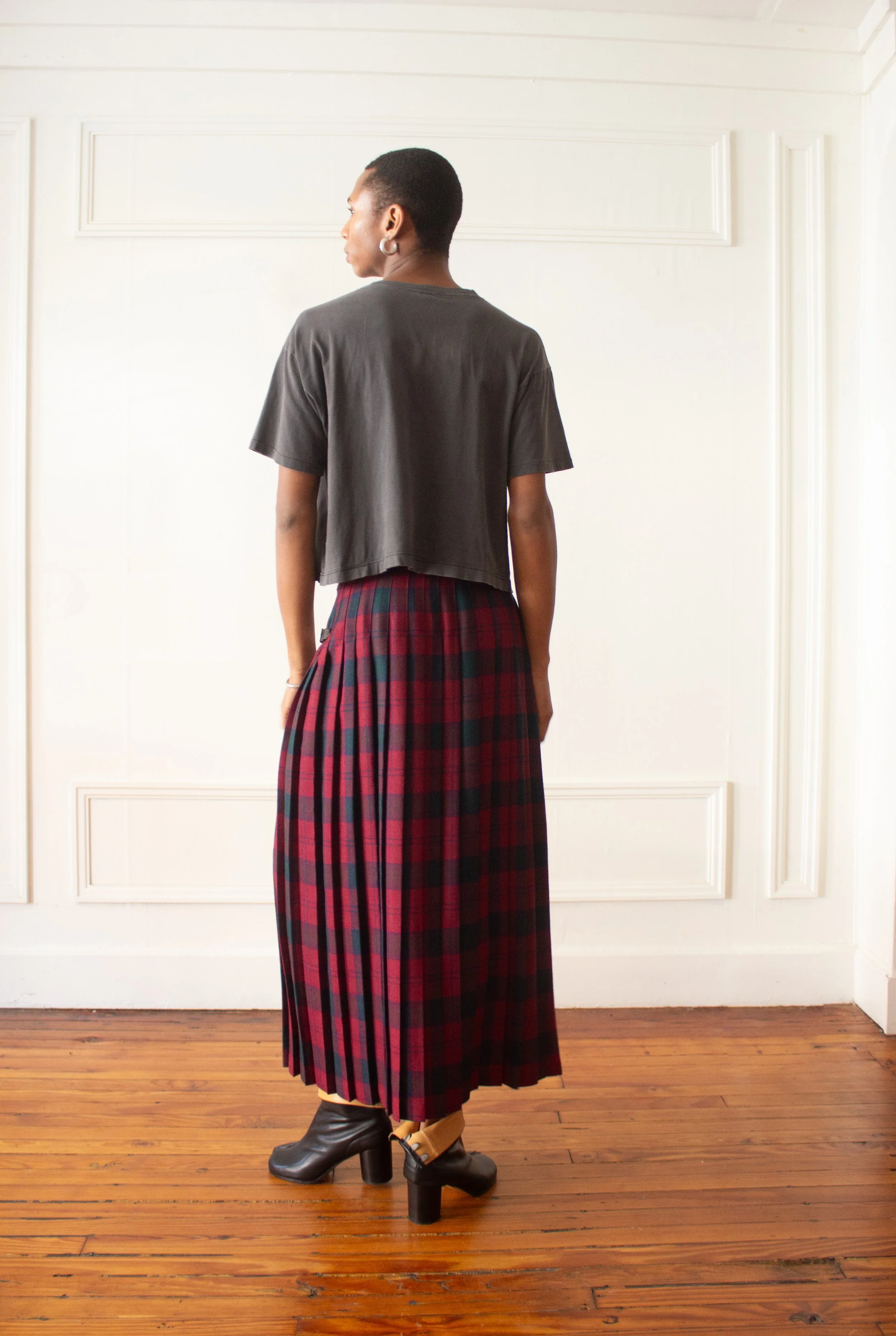crop top and skirt (5 of 5).jpg