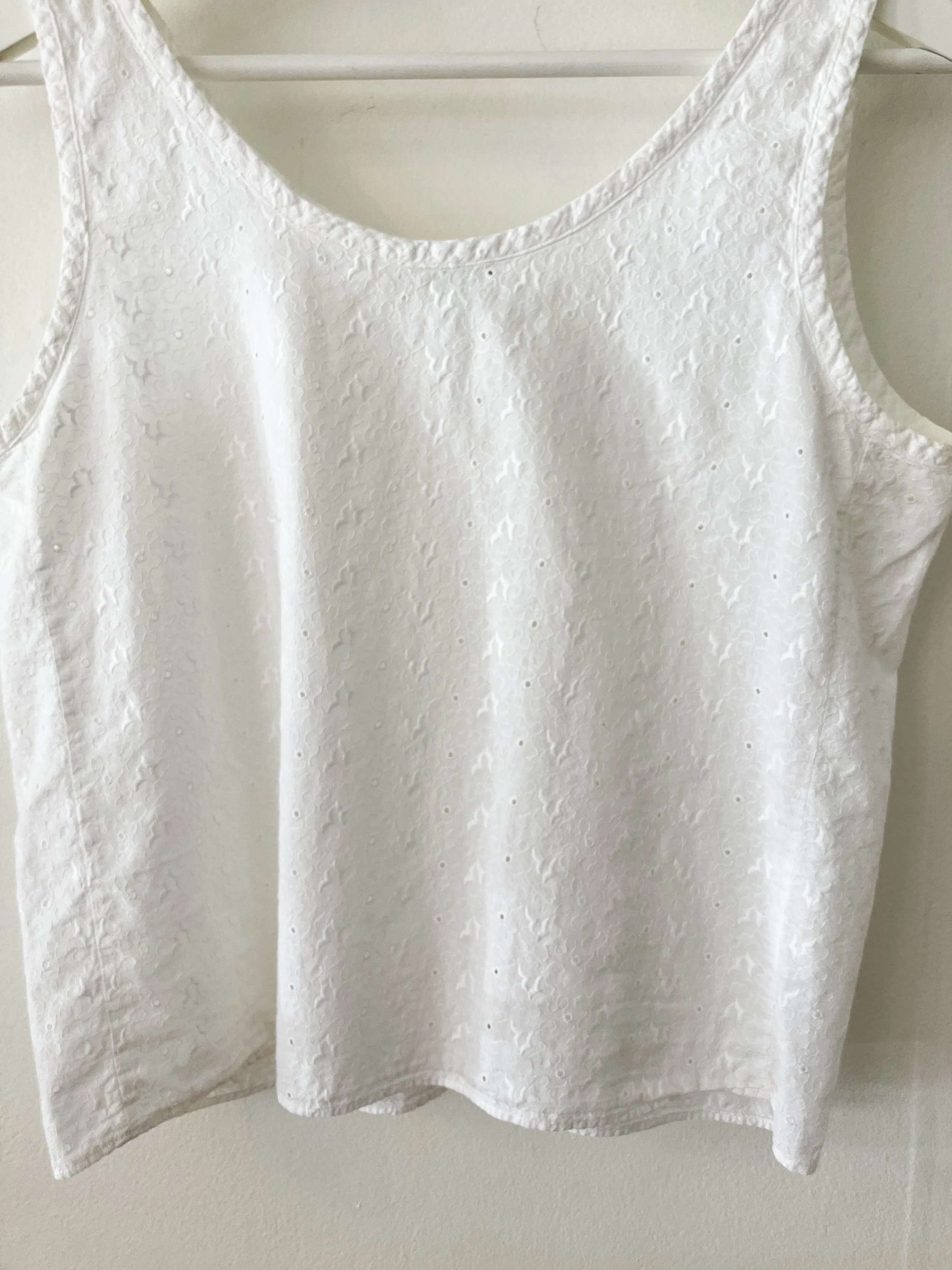 linen and eyelet (2 of 11).jpg