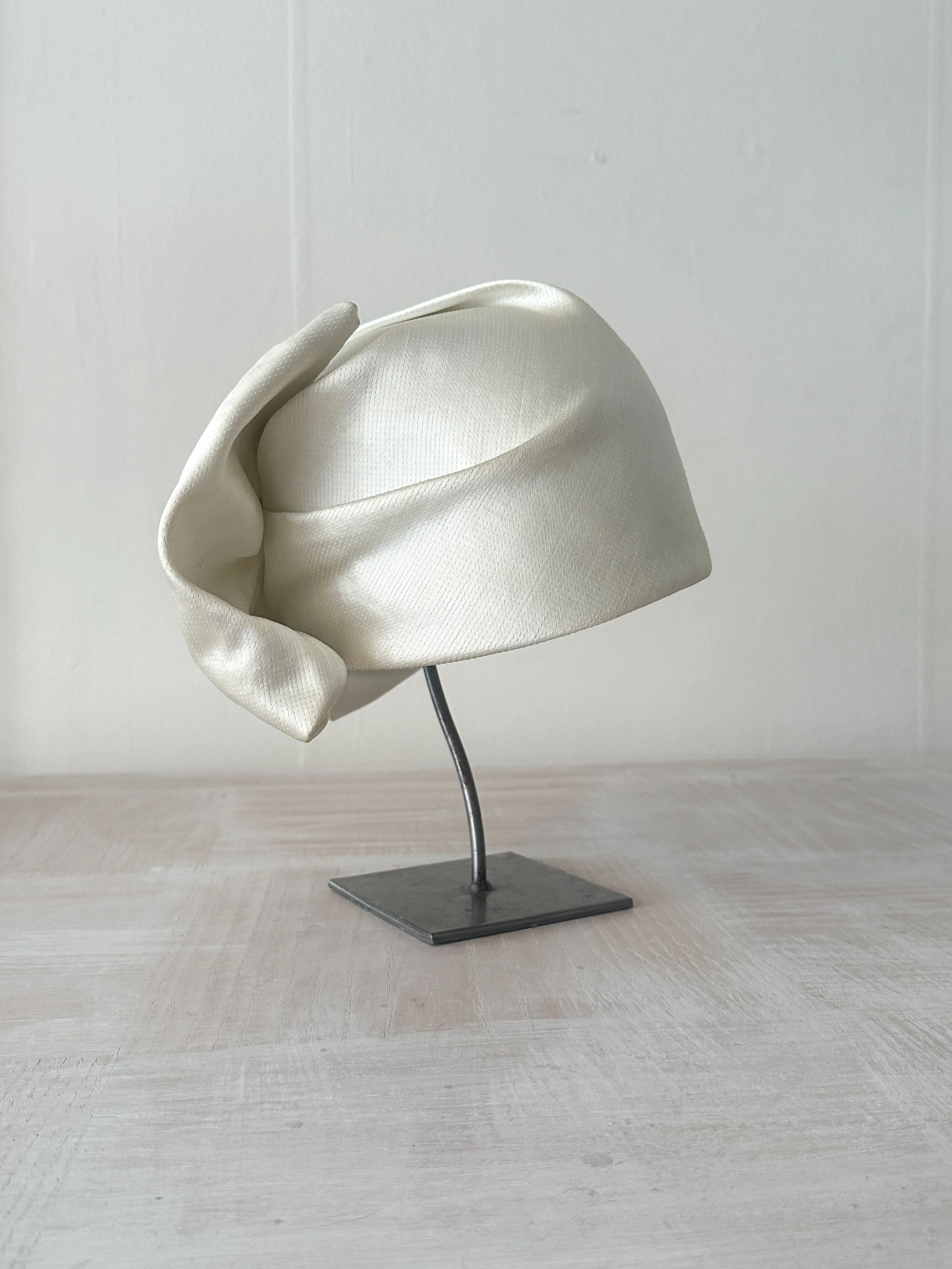 nina ricci hat (3 of 4).jpg