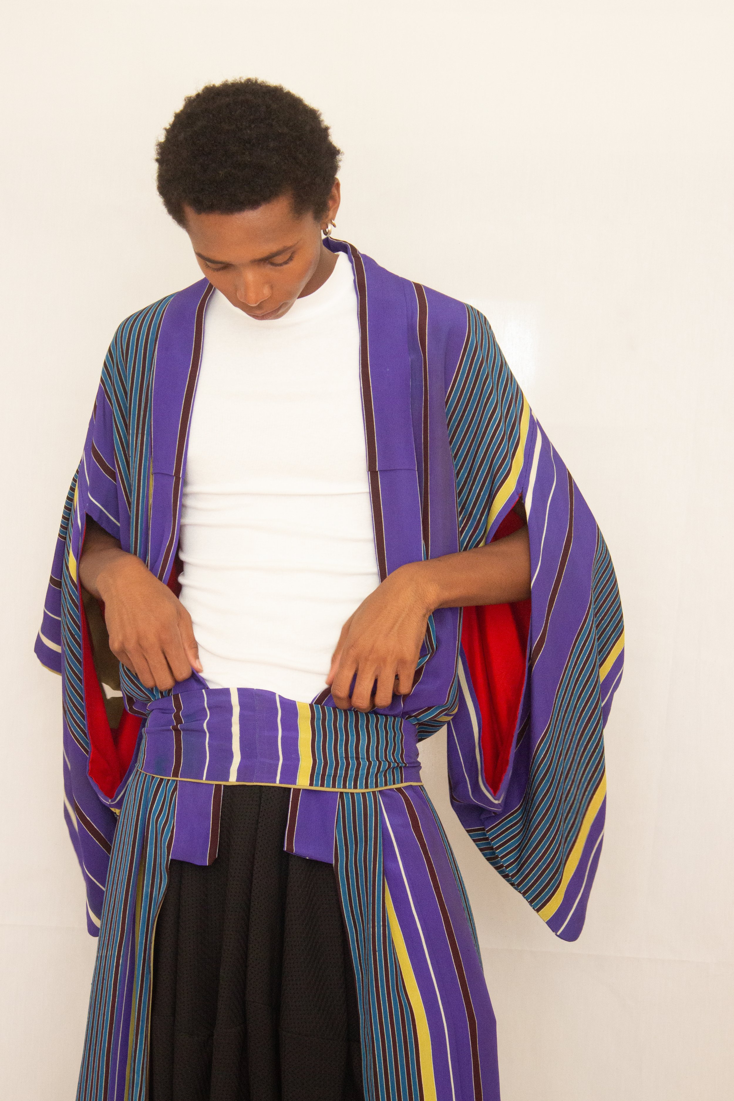 striped silk kimono (4 of 6).jpg