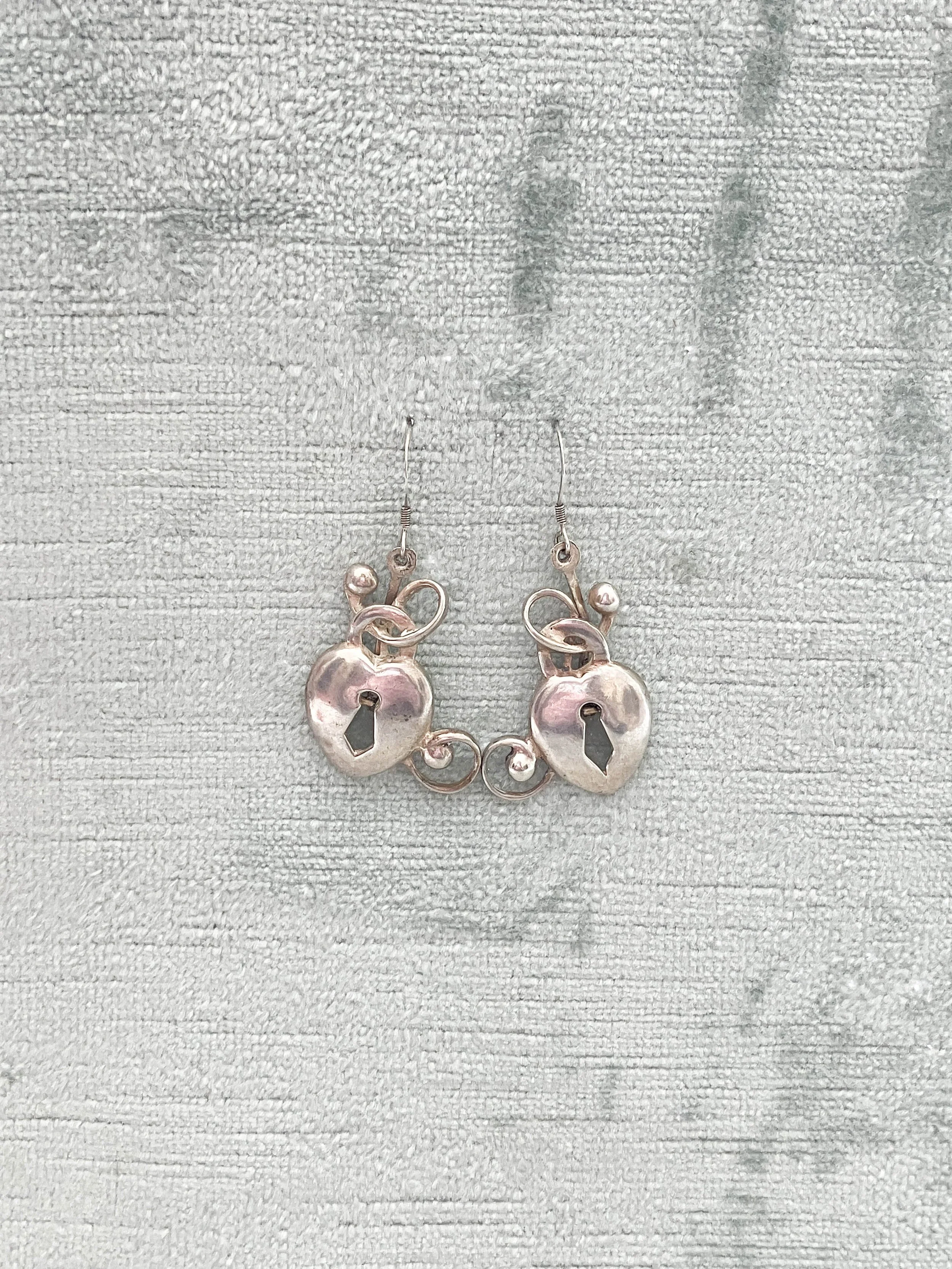 earrings (14 of 17).jpg