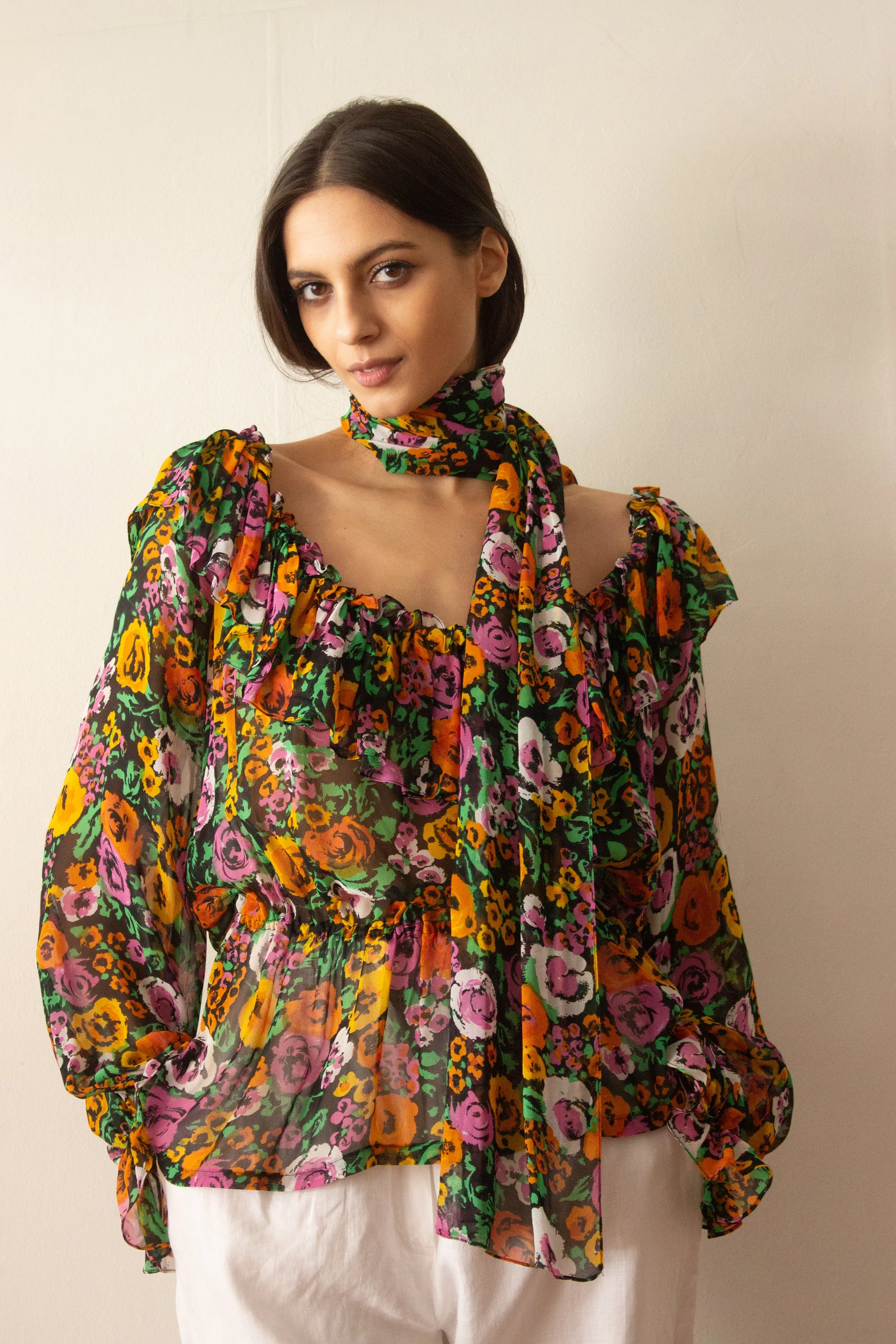 georgette peasant top (4 of 4).jpg