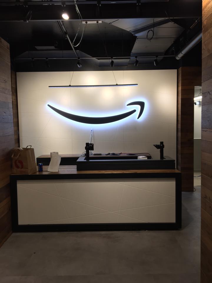 Amazon Pick-Up Store