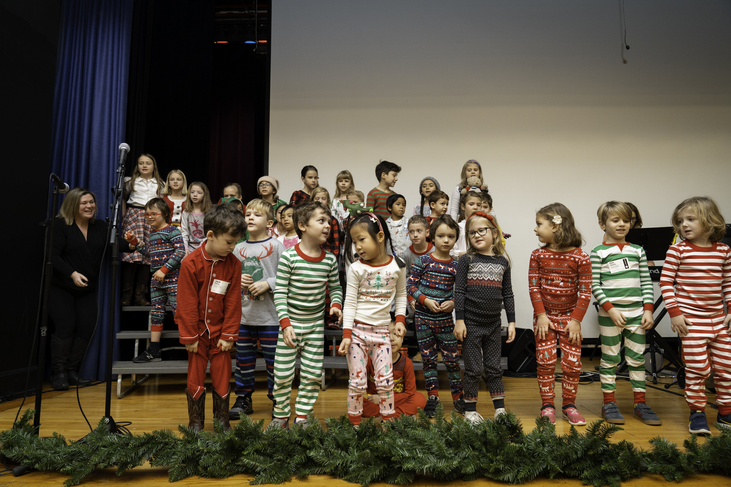 191215_TGC_Christmas_KIds-06203.jpg