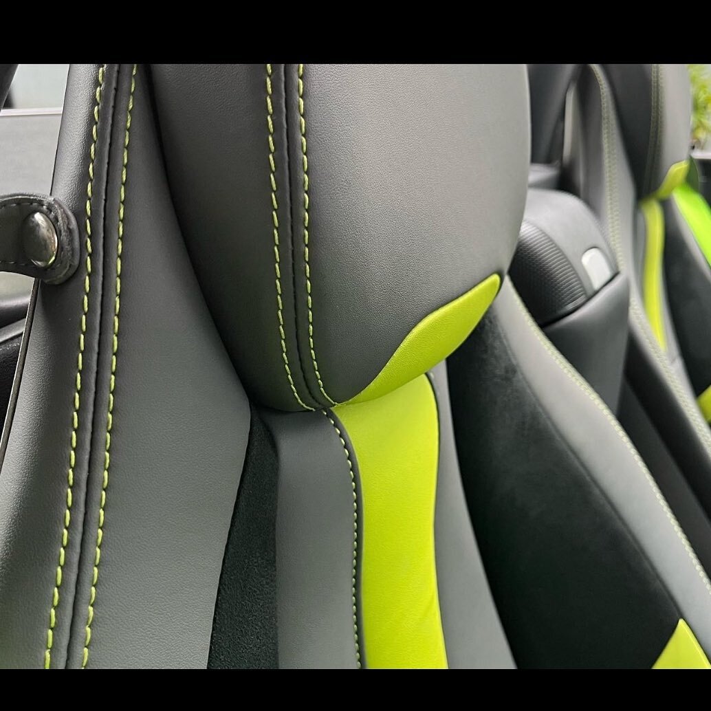 How&rsquo;s this for a colour combo? 🧩🧩#leatherupholstery #leatherinterior #leatherdesign #car #cars #carupholstery #carinterior #motortrimming #
