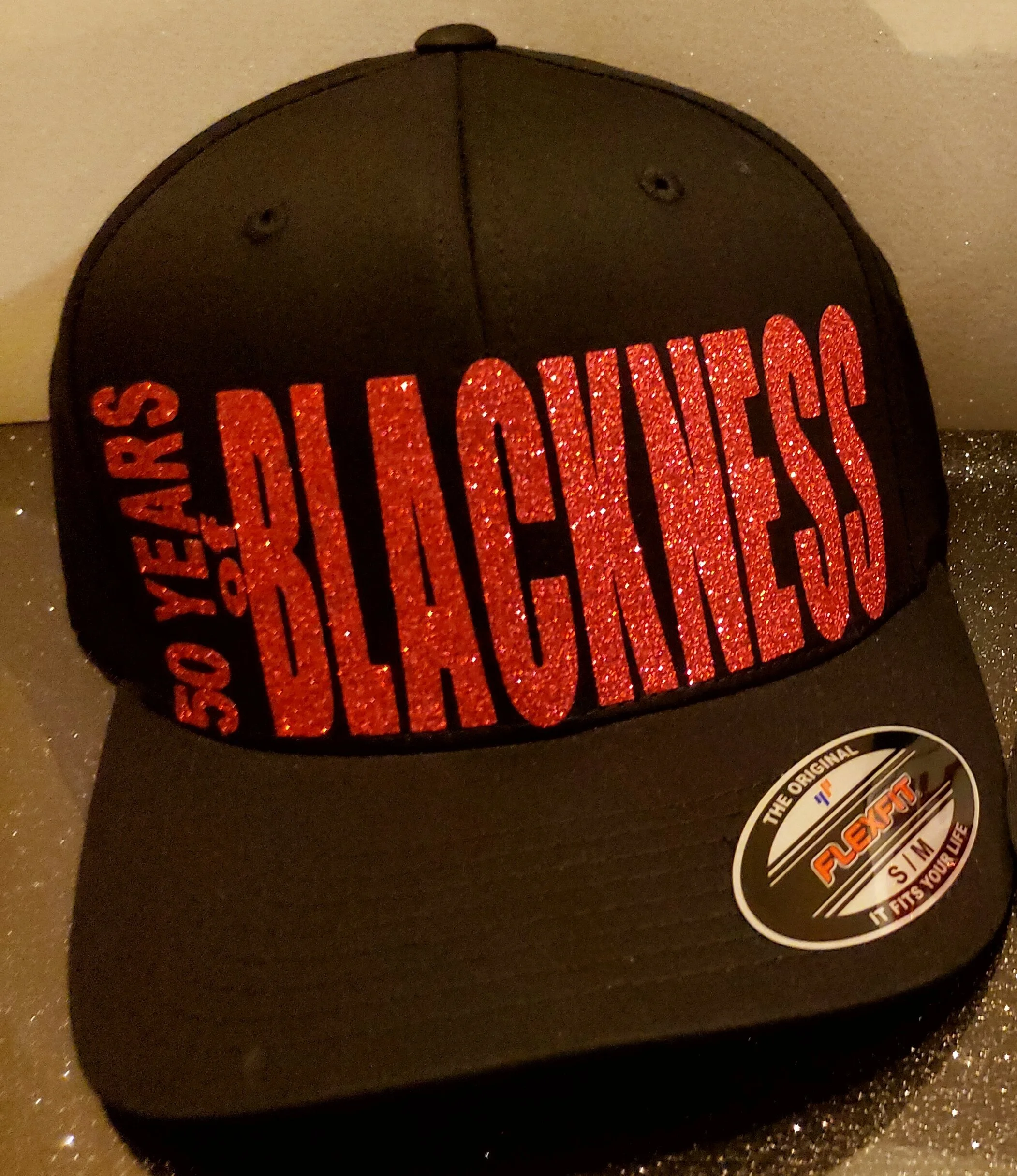 twillblackredhat.jpg