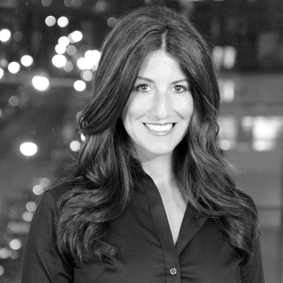 Gina Rizzi Headshot 2016.jpg