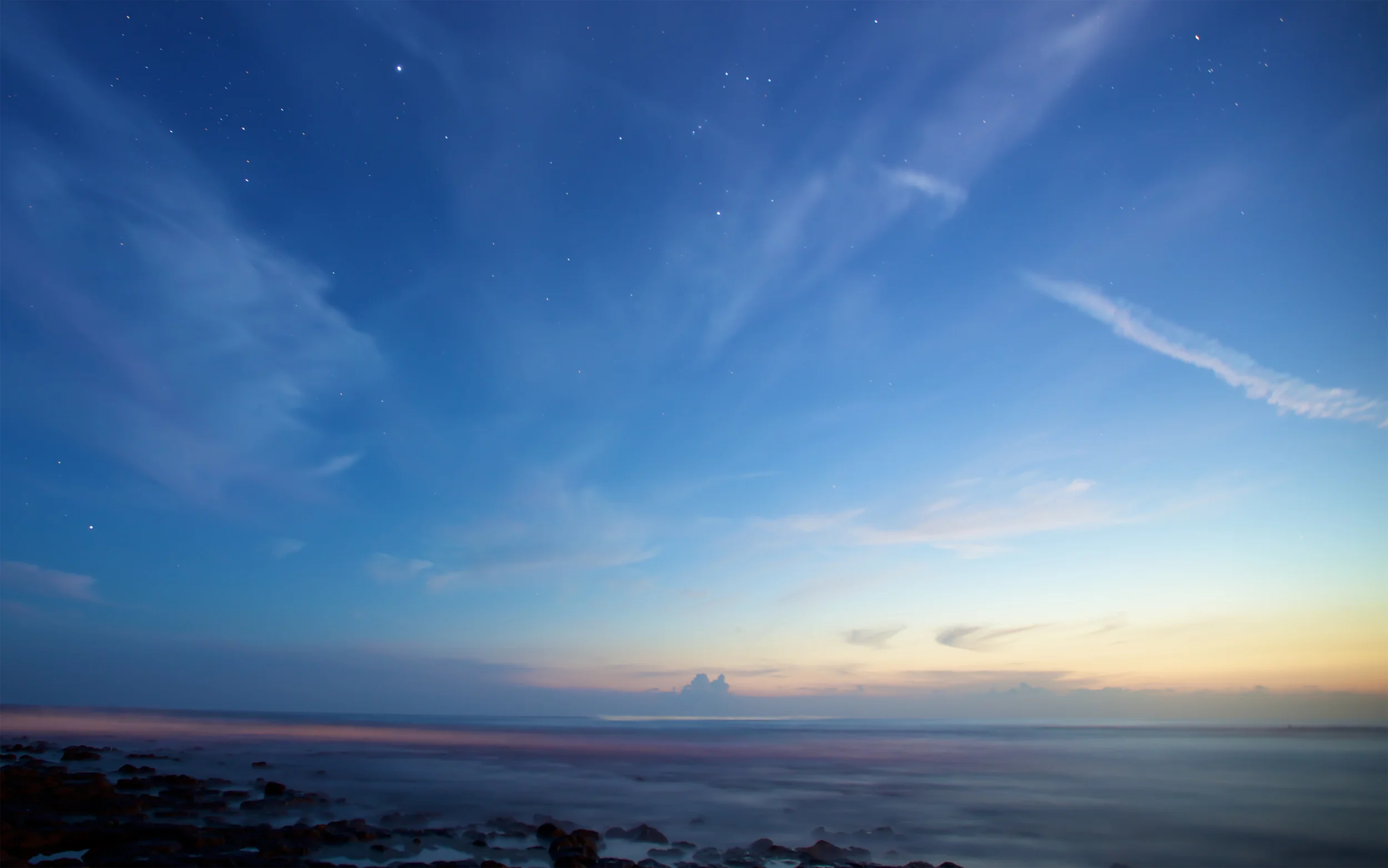 sky_osx_mountain_lion_retina_wallpaper.jpg