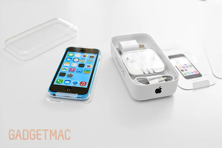 apple_iphone_5c_blue_package_contents.jpg