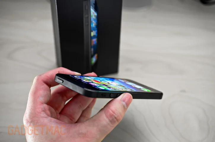 iphone_5_black_side.jpg