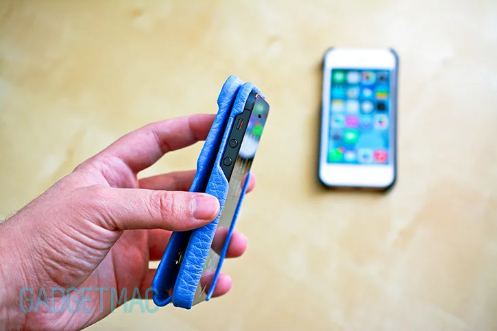 vaja_top_flip_case_white_iphone_5_leather_flip_case_open_2.jpg