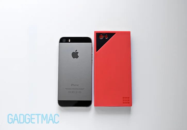 rubix_augment_case_size_comparison_with_iphone_5s.jpg