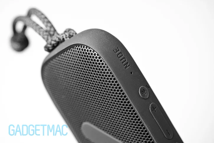 nudeaudio_super_m_portable_bluetooth_speaker_rubberized_exterior.jpg