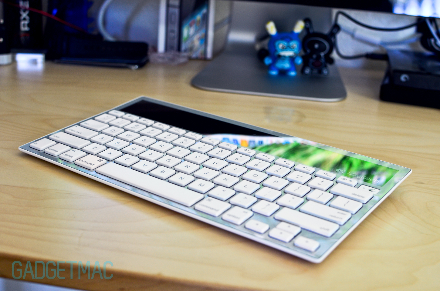 logitech_k760_keyboard.jpg