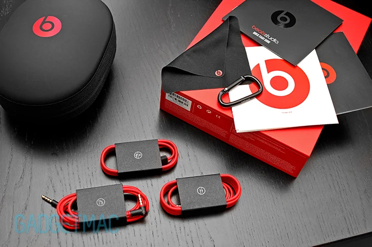 beats_studio_2_2013_unboxed.jpg