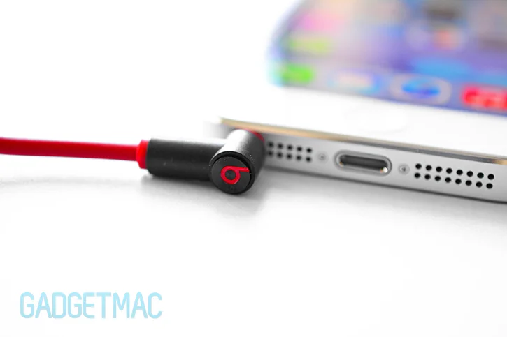 beats_studio_2_headphone_controltalk_jack.jpg