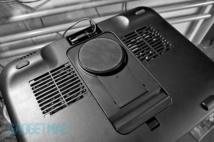 cooler_master_notepal_ergo_360_cooling_stand_bottom.jpg