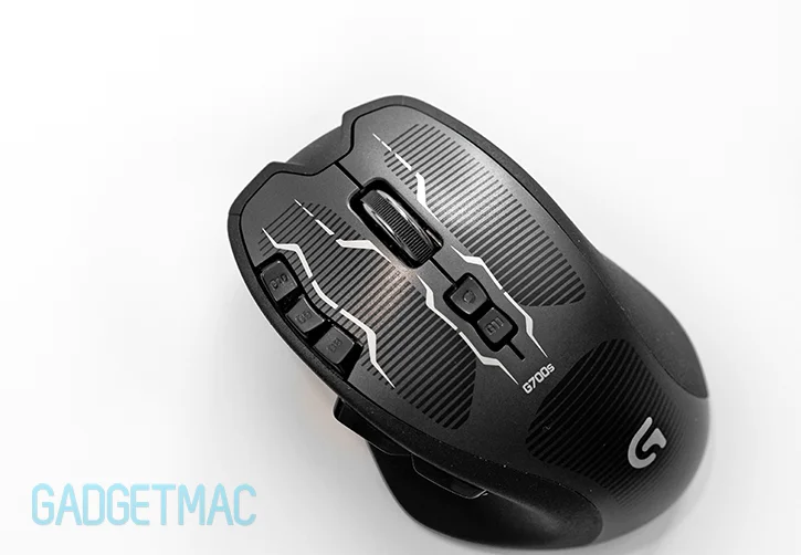 logitech_g700s_wireless_gaming_mouse_top_buttons.jpg