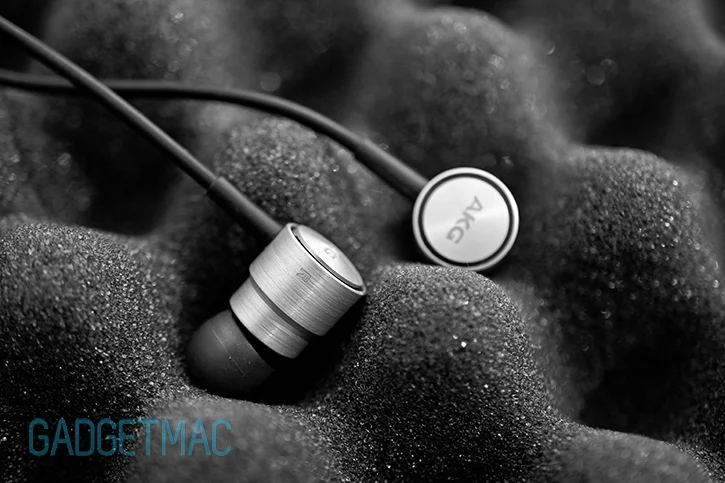 akg_k391_nc_active_noise_canceling_in_ear_headphones_metal_enclosure.jpg