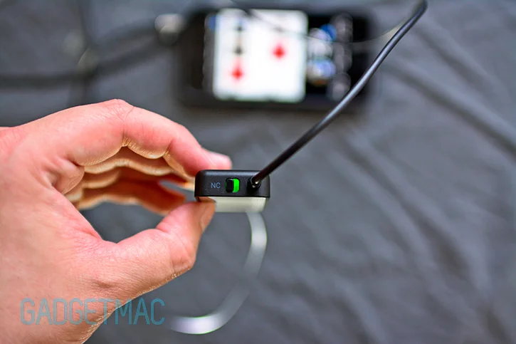akg_k391_active_noise_canceling_power.jpg
