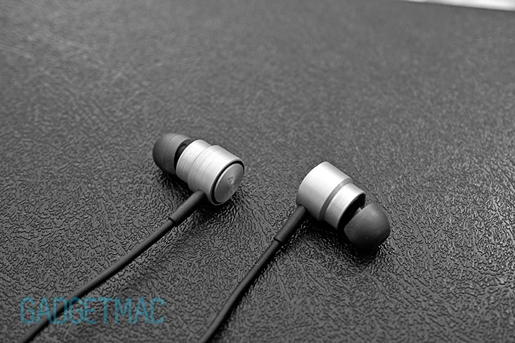 akg_k391_nc_active_noise_canceling_in_ear_headphones_1.jpg