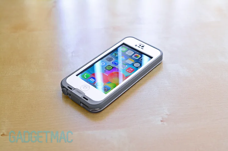white_lifeproof_nuud_case_iphone5.jpg
