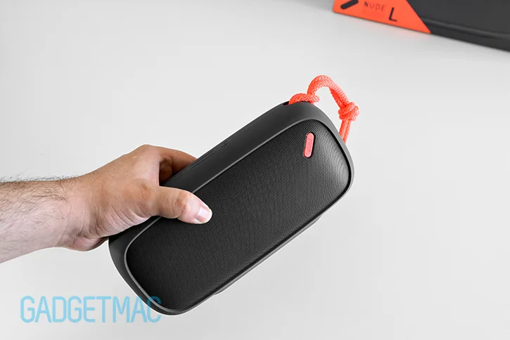nudeaudio_move_l_speaker_size.jpg