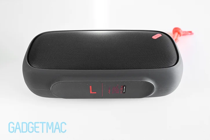 nudeaudio_move_l_portable_wireless_speaker_bottom.jpg