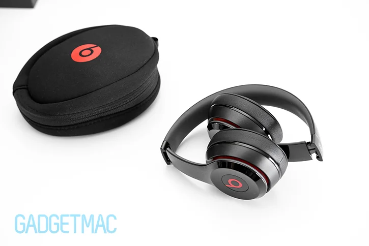 beats folding headphones