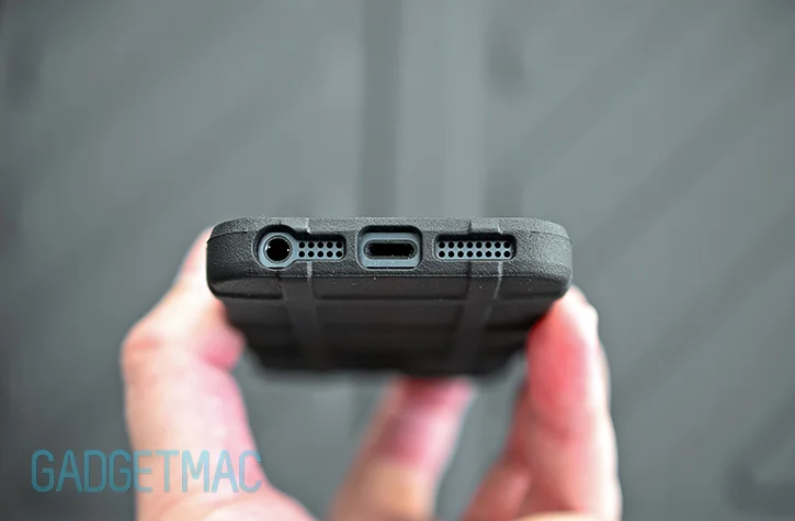 magpul_field_case_iphone5_bottom_ports.jpg