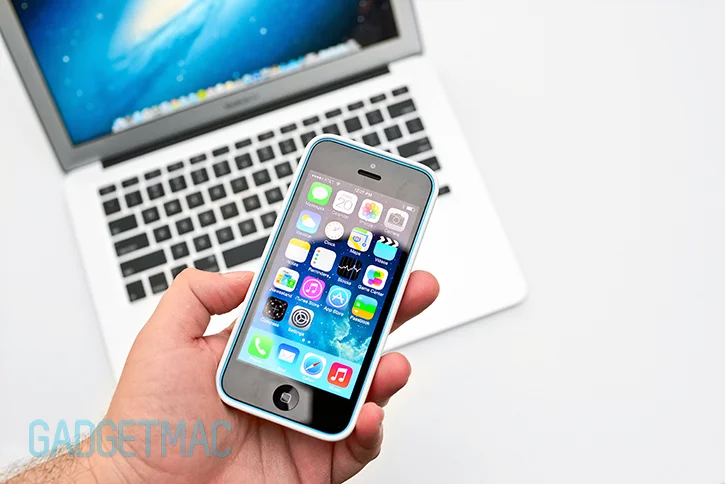 apple_iphone_5c_official_case_grip.jpg