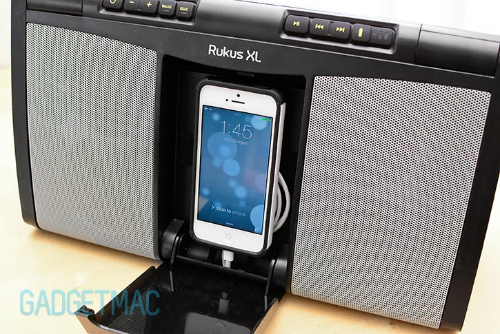 eton_rukus_xl_solar_panel_iphone_5_5s_charging.jpg