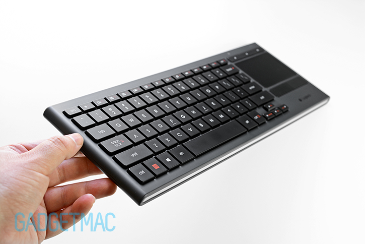 logitech_k830_wireless_illuminated_keyboard_3.jpg