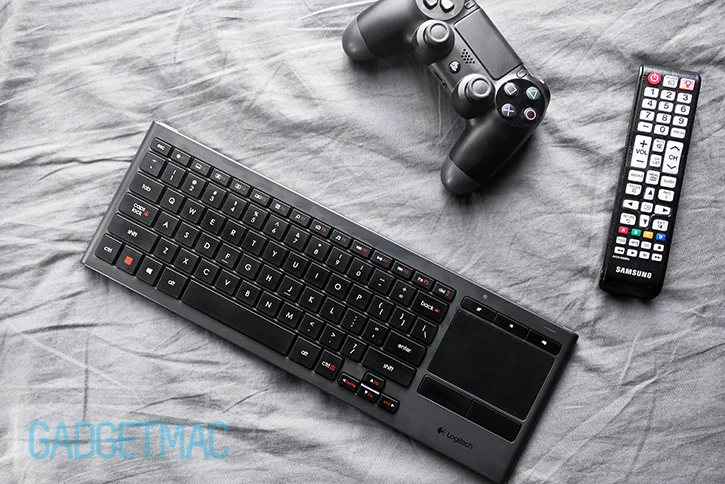 logitech_k830_wireless_illuminated_keyboard_ps4_xbox_one_consoles_tv.jpg